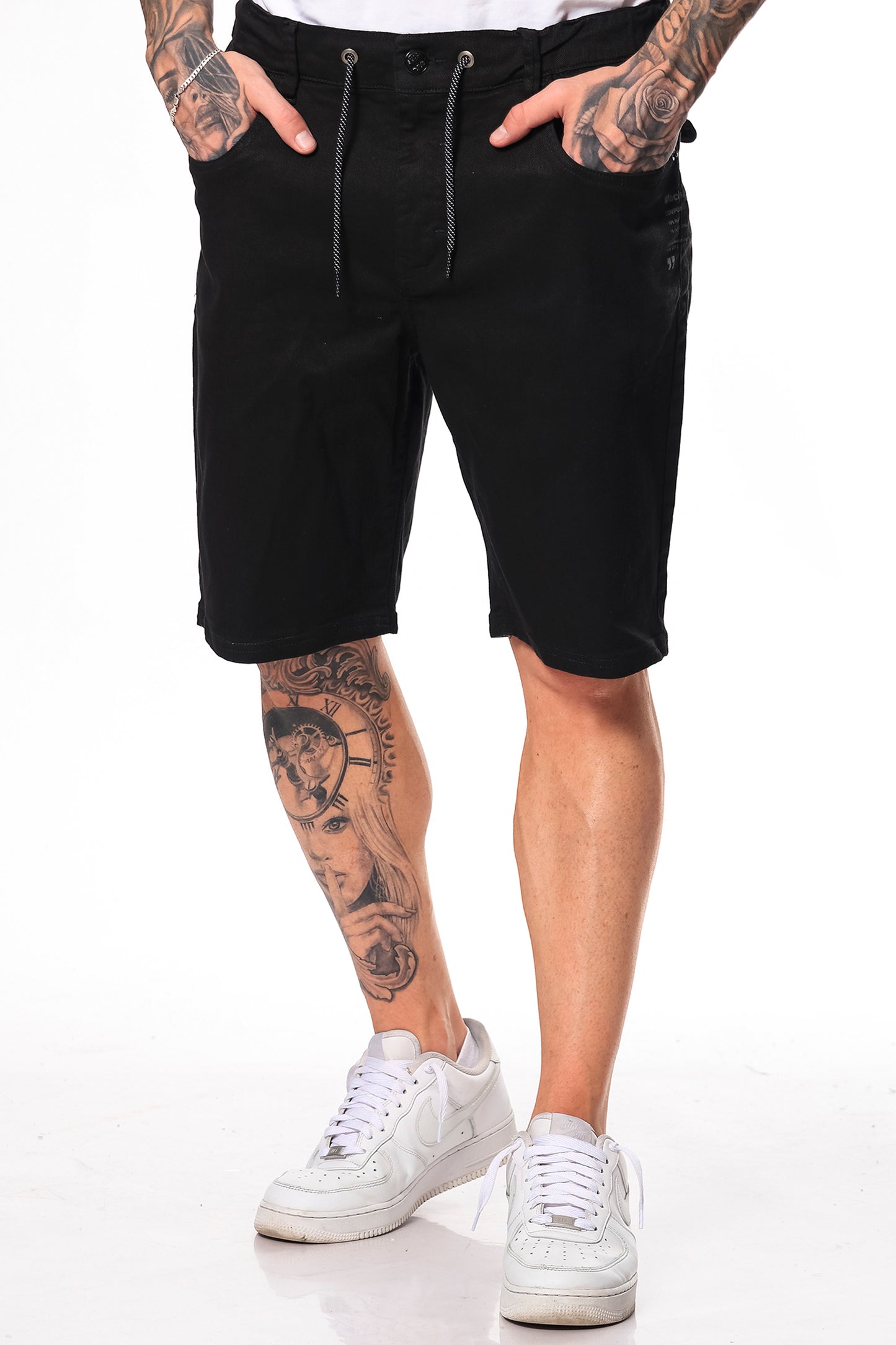 Short Bermuda Liso Blackie Negro Overcore
