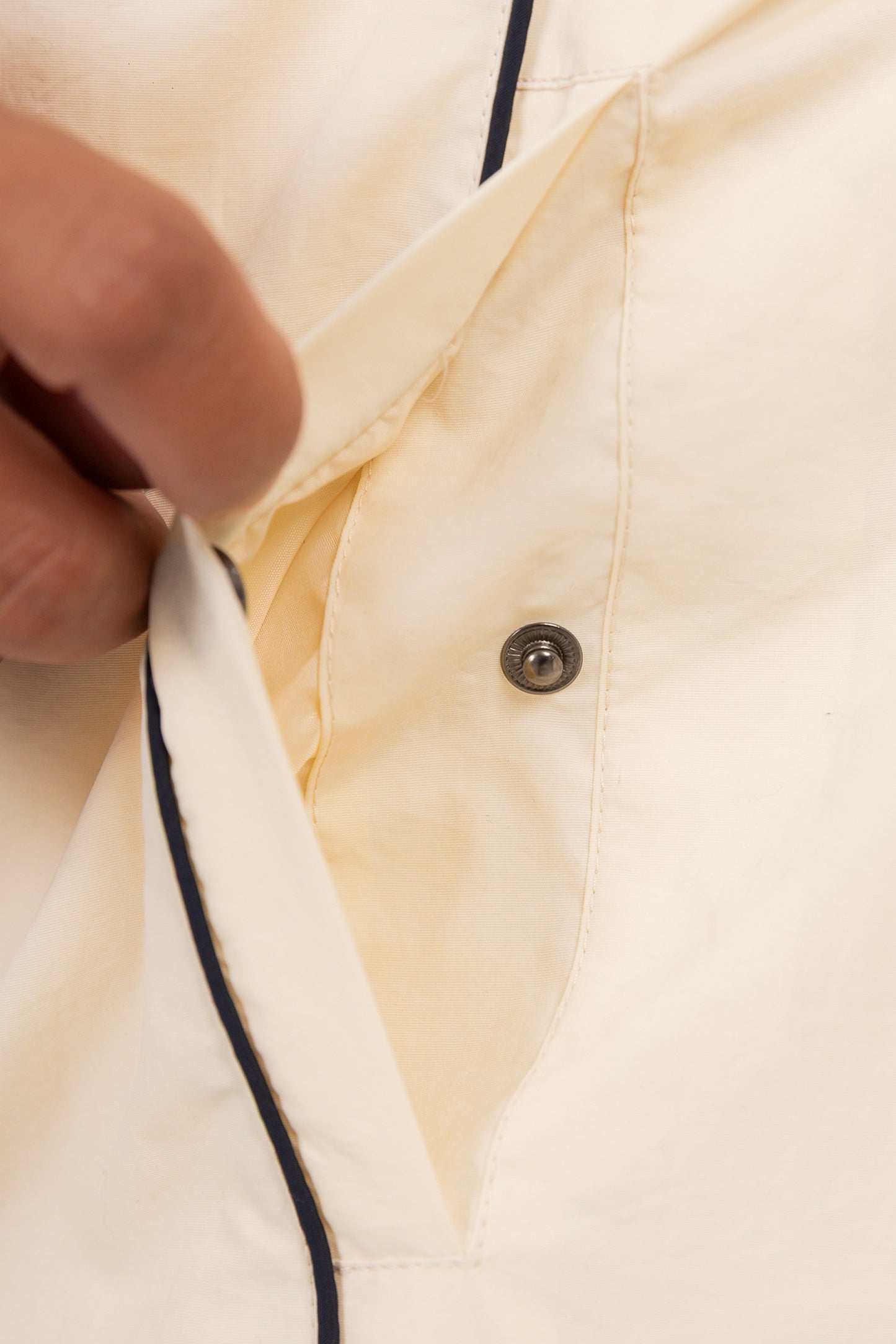 Plus Cortaviento Deportivo Index Beige