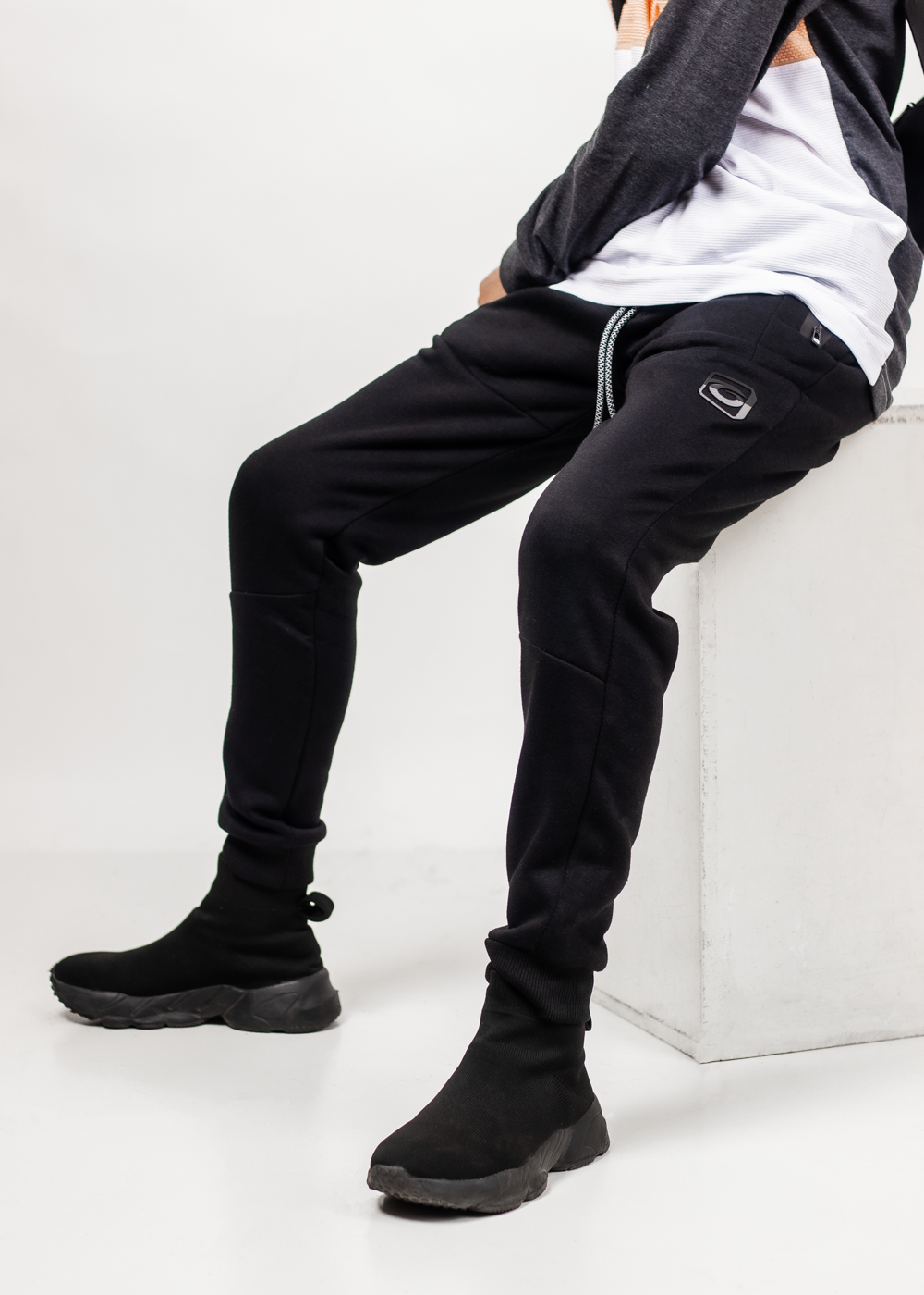 Teen Buzo Jogger Hip Band Negro Gangster