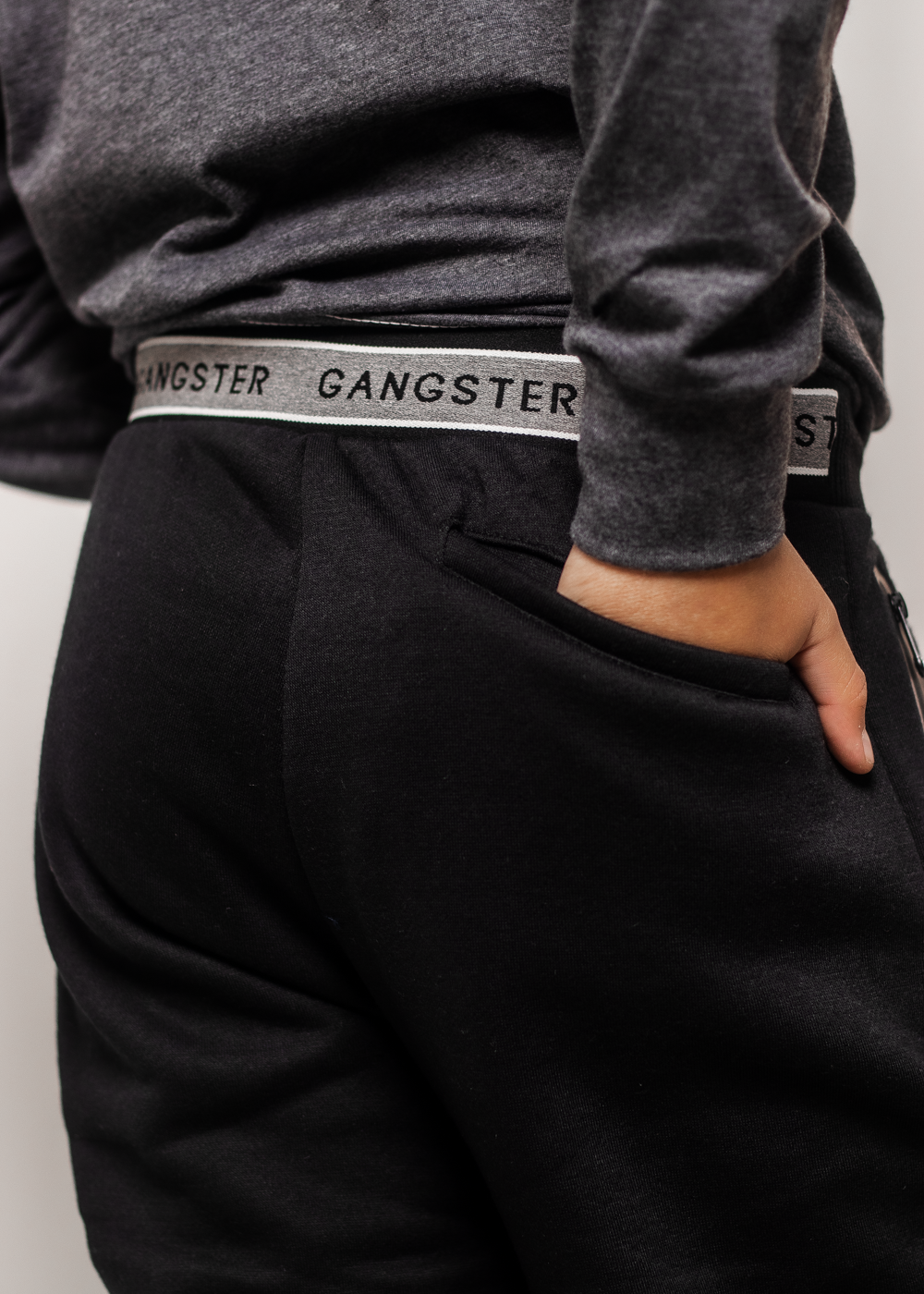 Teen Buzo Jogger Hip Band Negro Gangster