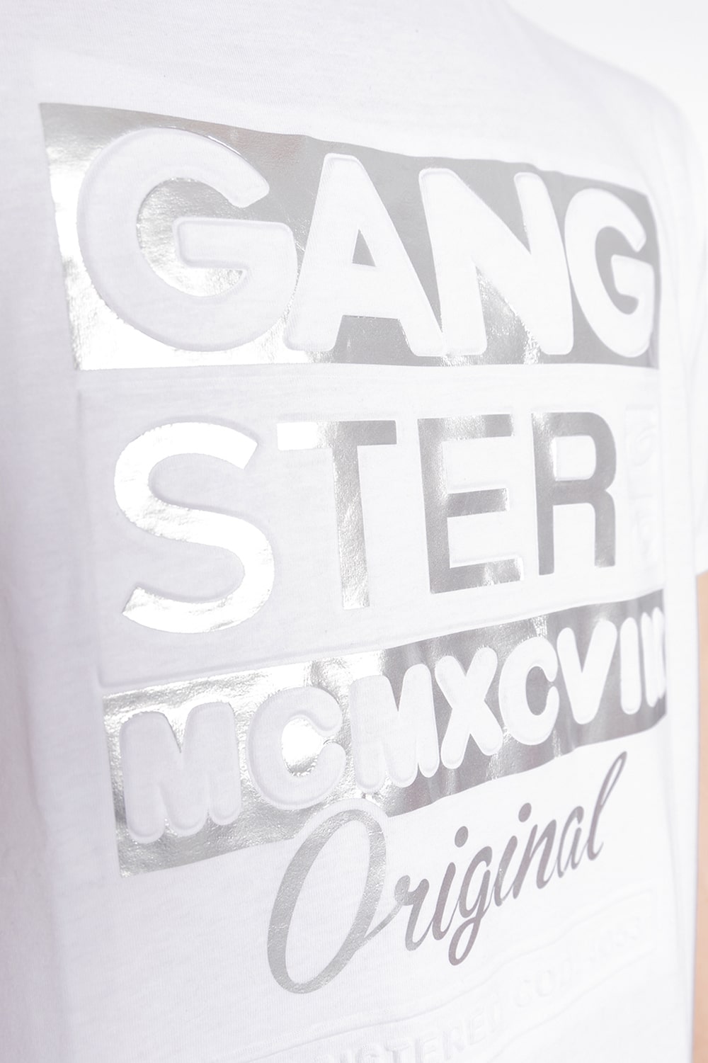 Polera Mc Especial Core Emboss Blanco Gangster