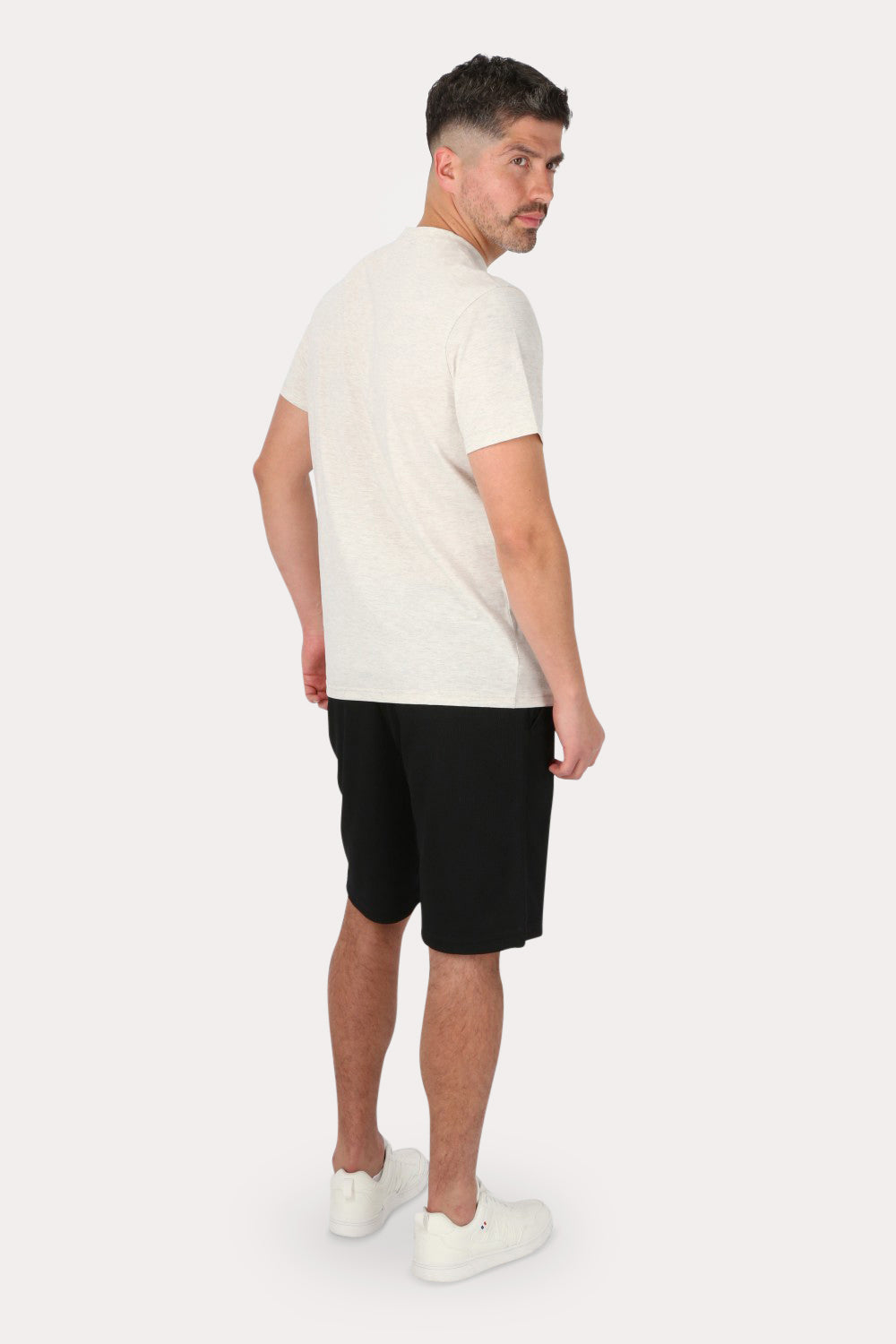 Short Bermuda Jogger Liso Loose Negro Gangster
