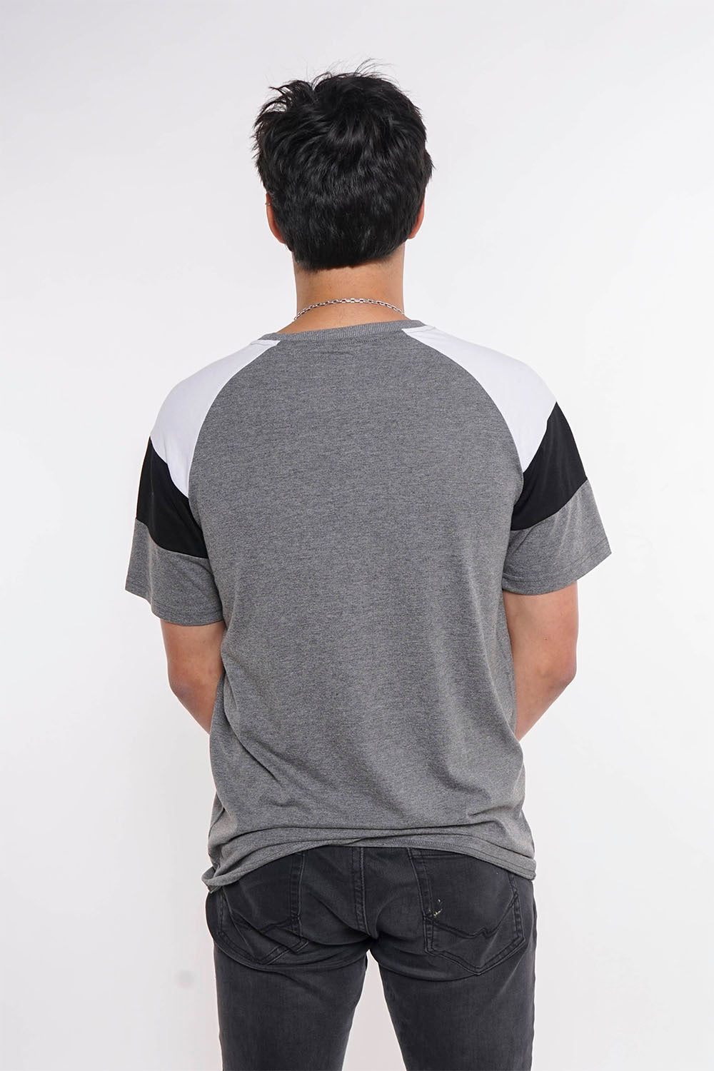 Polera Mc Básica Impact Gris Gangster